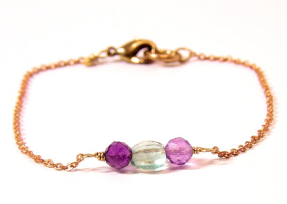 Dainty Brass Chain Bracelet with Fluorite & Amethyst – Tidal Collection