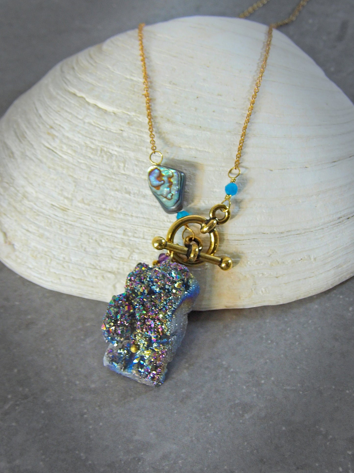 druzy agate necklace with toggle clasp blue apatite and amethyst
